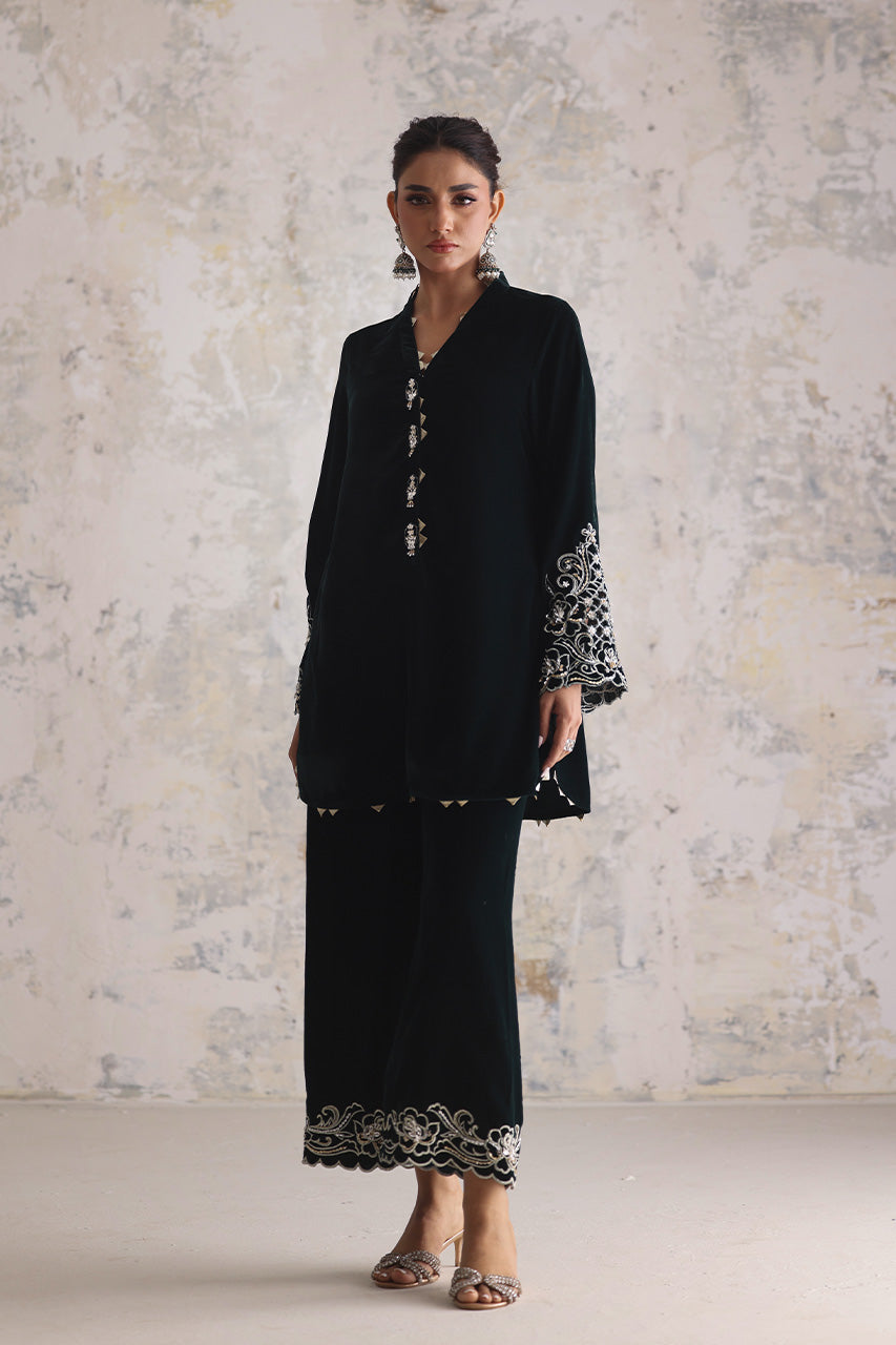 Forbidden Garden – Nida Azwer Atelier