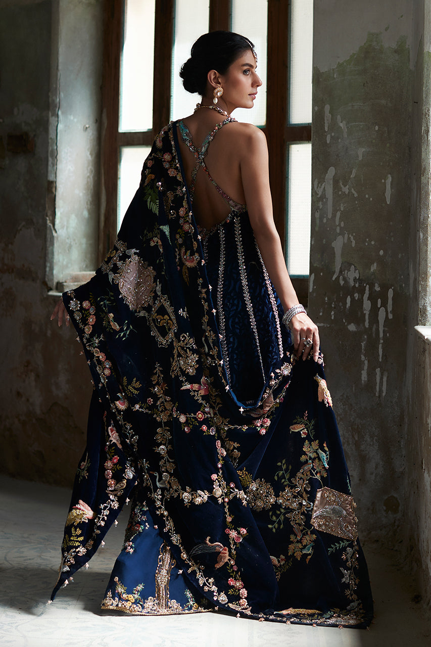 Midnight Glimmer – Nida Azwer Atelier
