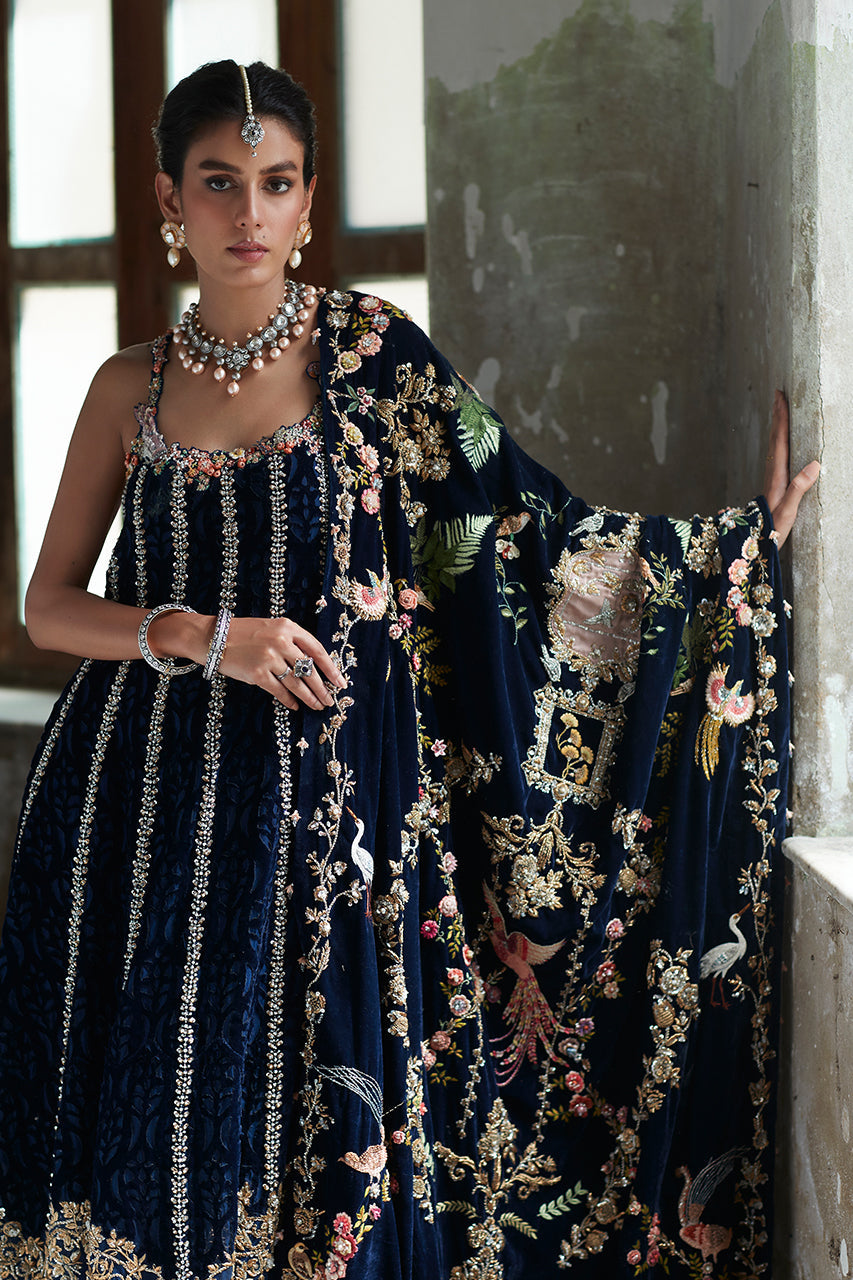 Midnight Glimmer – Nida Azwer Atelier